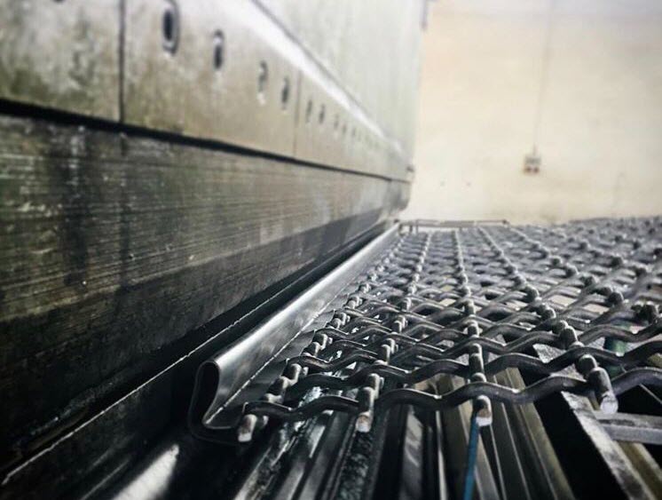 Çelik örgü makinası